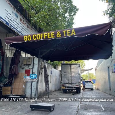 Dù che quán cafe lệch tâm vuông 3m in tên quán