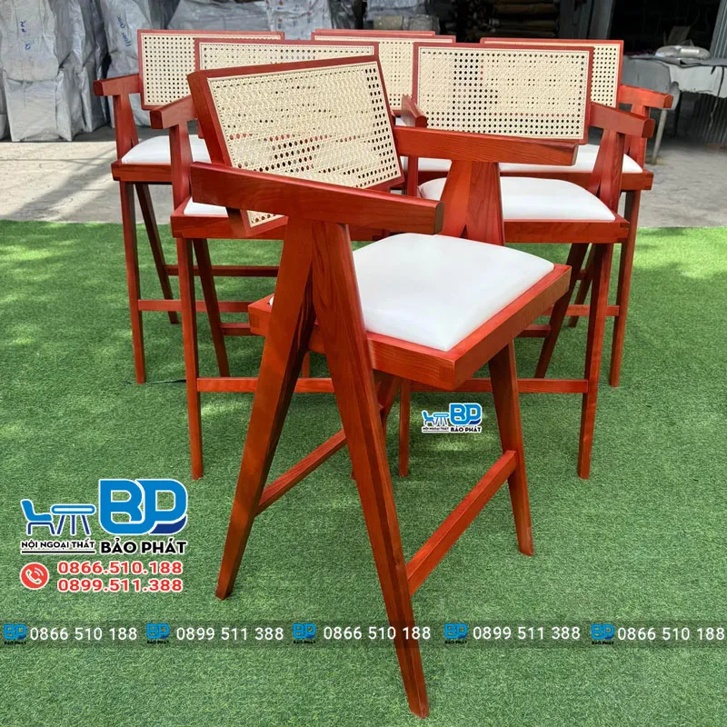 Ghế quầy bar có lưng tựa Vleg gỗ nệm