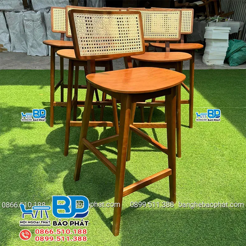 Ghế quầy bar hiện đại từ gỗ