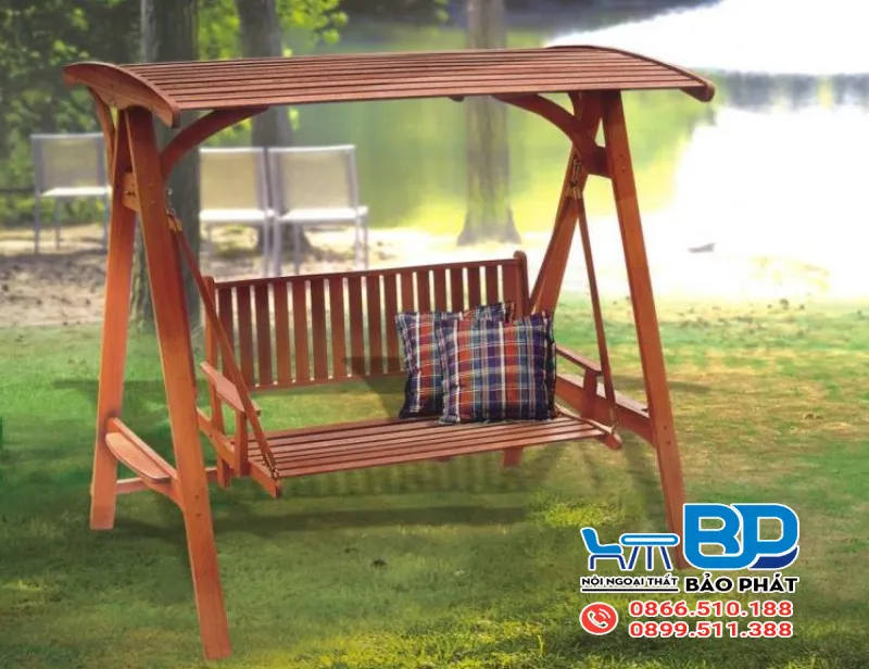 Mẫu xích đu gỗ ngoài trời giá rẻ, thiết kế đẹp mắt