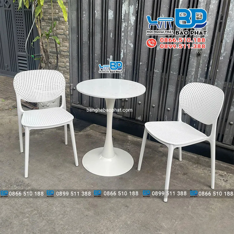 Bàn ghế nhựa quán cafe thiết kế đơn giản nhưng tinh tế