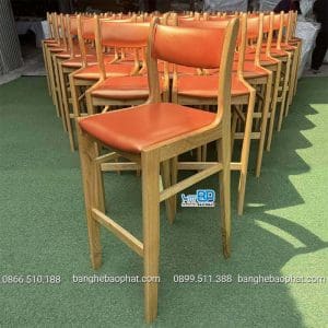 Ghế bar gỗ nệm Bella