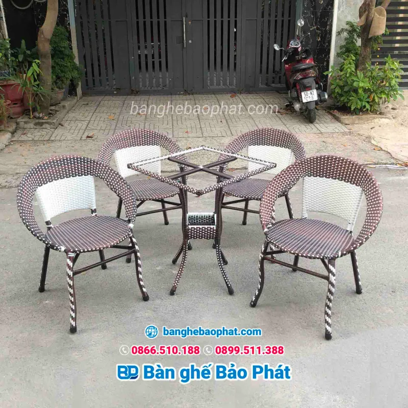 Bàn ghế dạng đĩa lưng thấp nhựa giả mây BGNGMBP004