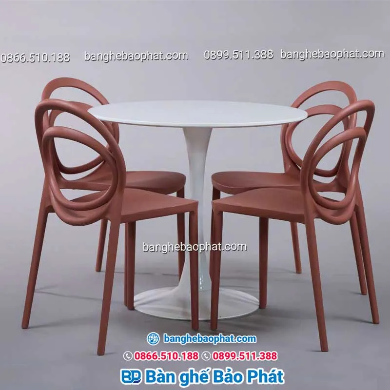 Ghế nhựa cao 50cm có trọng lượng nhẹ