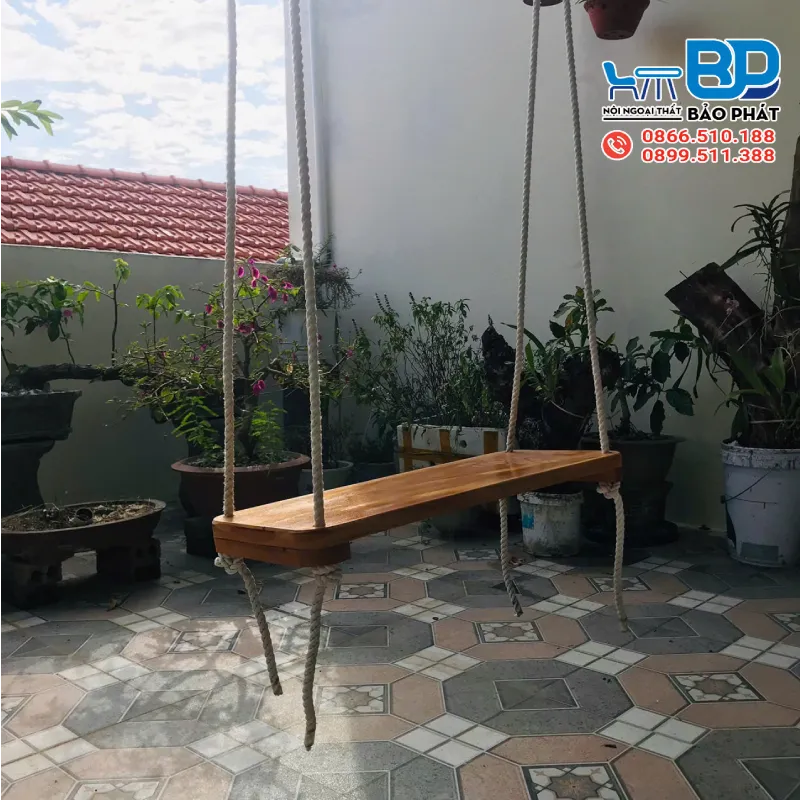 Xích đu gỗ dây thừng mang vẻ đẹp lai tạo giữa truyền thống và hiện đại