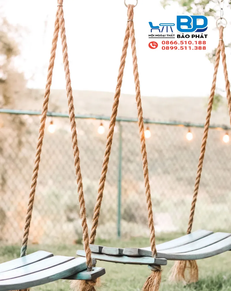 Xích đu gỗ dây thừng thiết kế ấn tượng, phù hợp với nhiều không gian