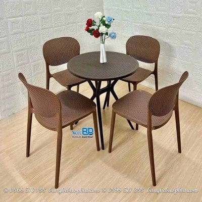 Bàn ghế nhựa nâu quán cafe