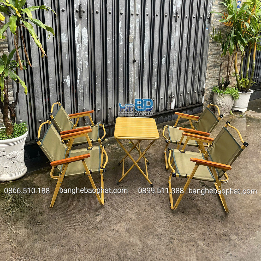 Bàn ghế xếp quán cafe khung sắt mặt lưới tay gỗ 19 Bàn ghế xếp quán cafe khung sắt mặt lưới tay gỗ màu xanh rêu