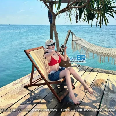 Ghế bãi biển khung gỗ vải dù xếp gọn giá rẻ