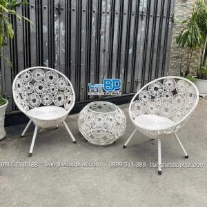 Bộ bàn ghế ban công chung cư nhỏ gọn ghế nhựa giả mây đồng tiền 12 Bàn ghế ban công chung cư nhỏ gọn ghế nhựa giả mây đồng tiền