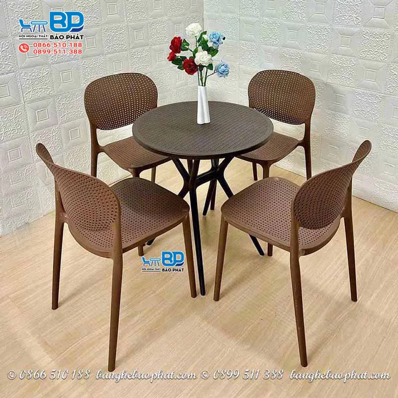 Bàn ghế nhựa quán bar sử dụng linh hoạt trong nhiều không gian