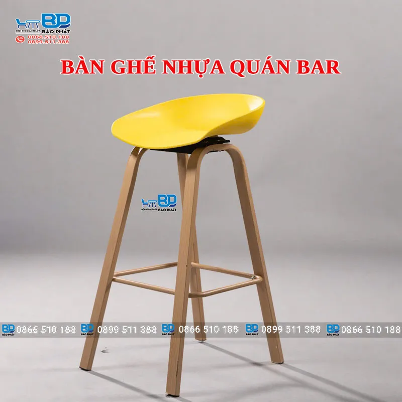 Bàn ghế nhựa quán bar