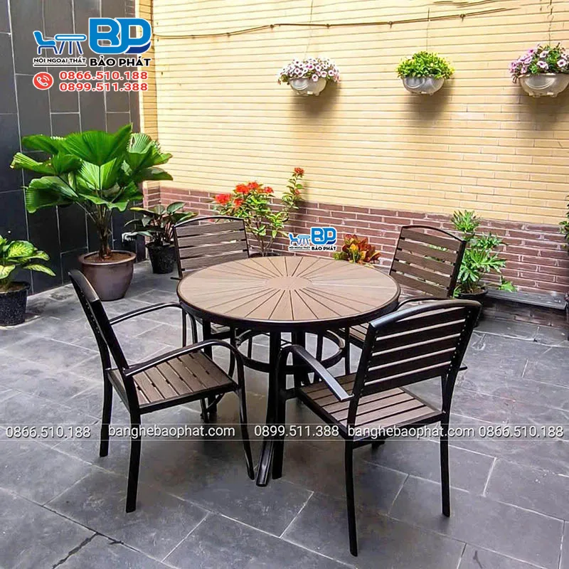 Bàn ghế nhựa sân vườn giả gỗ ghế tay cong