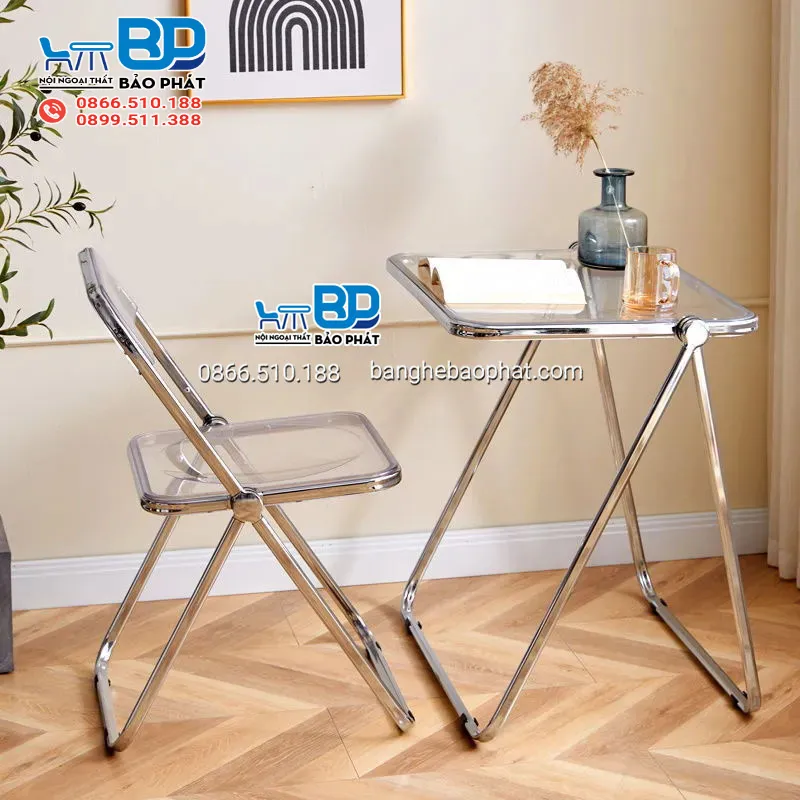 Bàn ghế nhựa sân vườn trong suốt xếp gọn