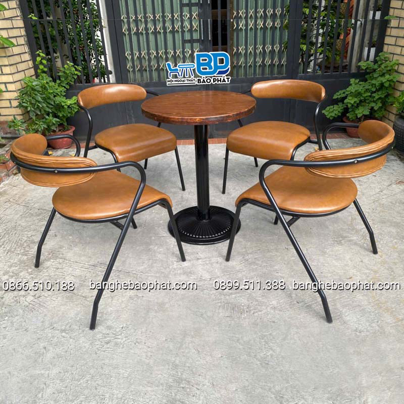 Bàn ghế sắt thiết kế đơn giản