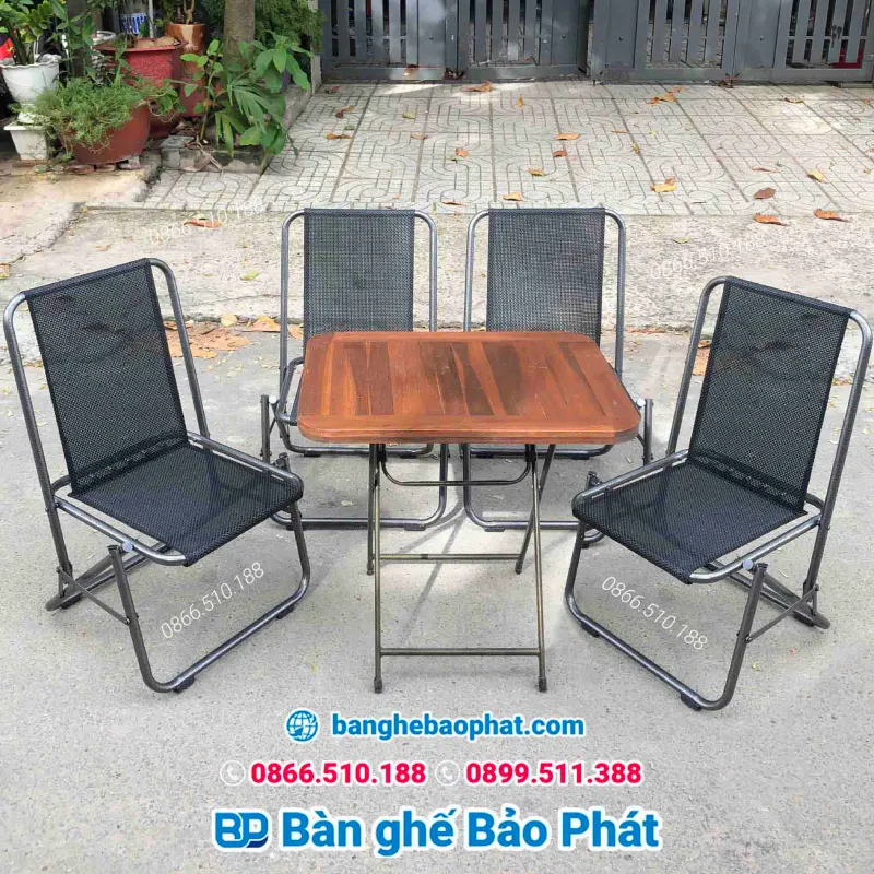 Bàn ghế xếp từ sắt sơn tĩnh điện