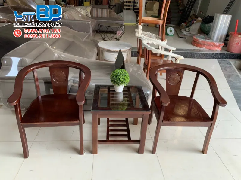 Bàn ghế cafe từ gỗ sồi cao cấp