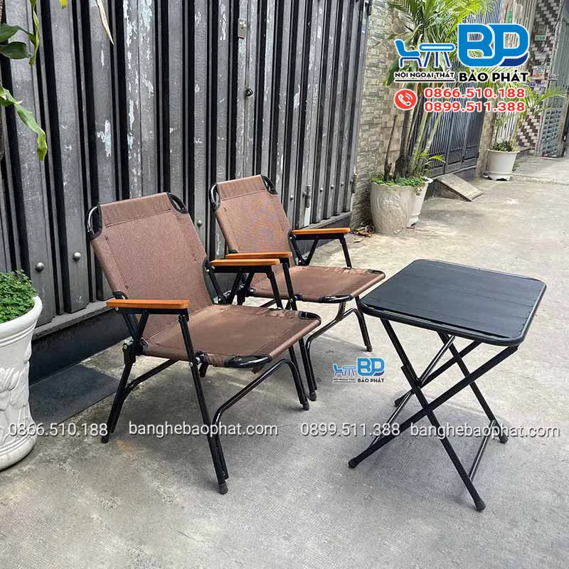 Bàn ghế xếp cafe thanh lý là giải pháp chất lượng và tiết kiệm chi phí