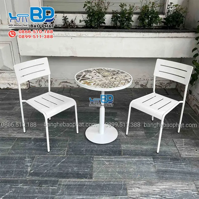 Kích Thước Bàn Cafe 2 Người Tiêu Chuẩn và Phổ Biến 11 Nên lựa chọn bàn cafe 2 người có kích thước phù hợp với diện tích không gian