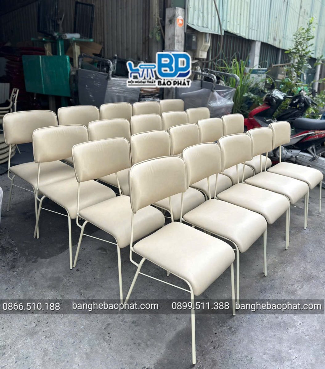 Bộ Bàn Ghế Sắt Nệm Cafe BGSBP058 18 Bộ bàn ghế sắt nệm cafe BGSBP058 độ bền cao