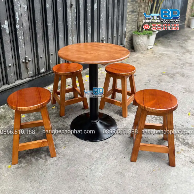 Hướng Dẫn Bảo Quản & Vệ Sinh Bàn Ghế Cafe Luôn Bền Đẹp 8 Bảo quản bàn ghế cafe gỗ bằng cách dùng sáp đánh bóng định kỳ