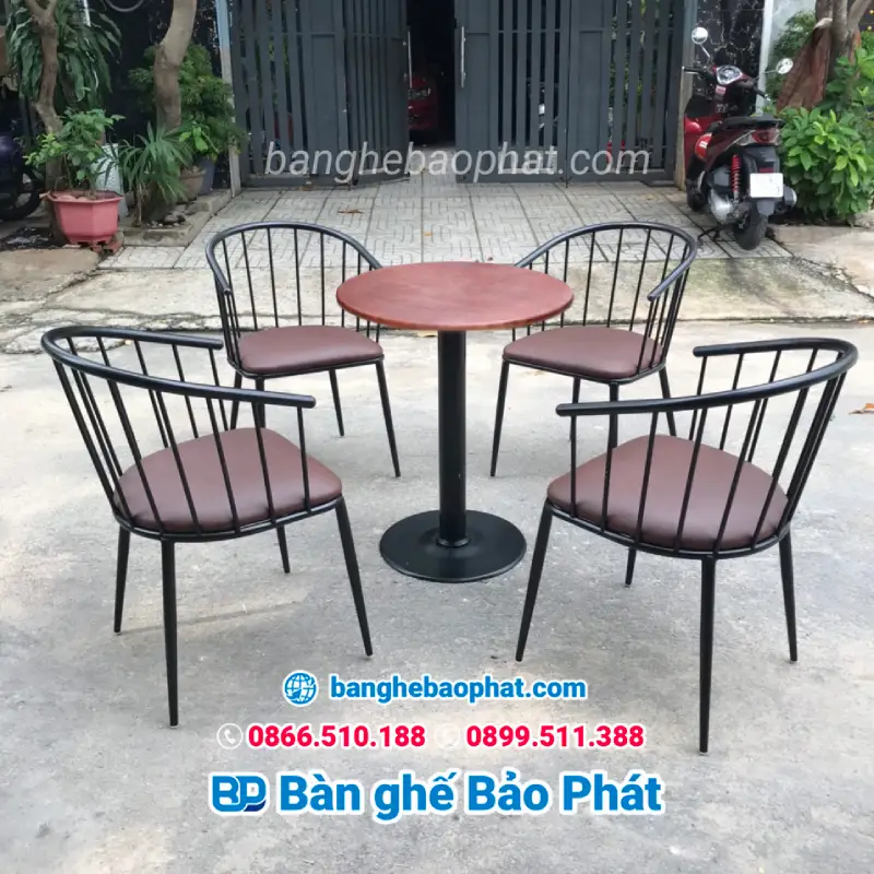 Nên Mua Bàn Ghế Cafe Có Sẵn Hay Đặt Đóng Theo Yêu Cầu? 8 Đặt đóng bàn ghế theo yêu cầu góp phần tạo dấu ấn riêng cho không gian quán