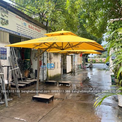 Dù lệch tâm vuông 3 mét không bèo màu vàng in logo