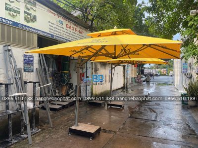 Dù lệch tâm vuông 3 mét không bèo màu vàng in logo