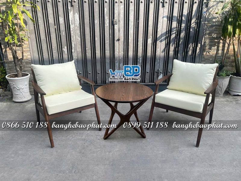 Sofa gỗ nệm chân tiện tròn