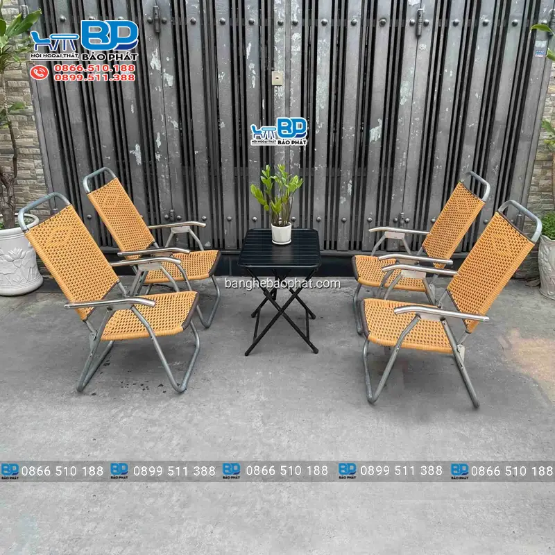 Bàn ghế cafe cóc khung sắt đan mây nhựa