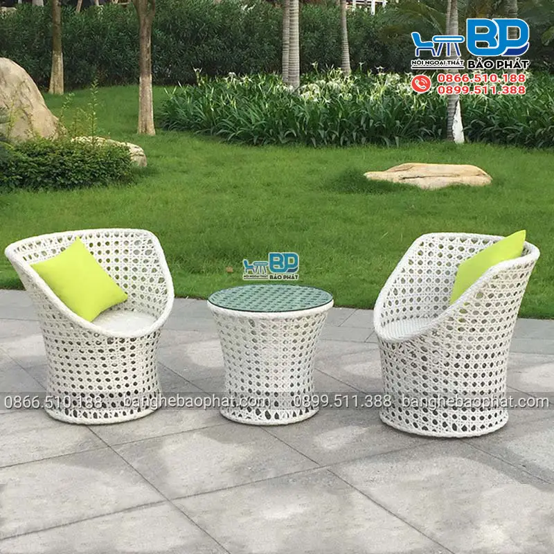 Dịch Vụ Đan Gia Công Ghế Nhựa Giả Mây Uy Tín 10 Bàn ghế nhựa giả mây tại Bảo Phát bền bỉ, chịu nhiệt tốt