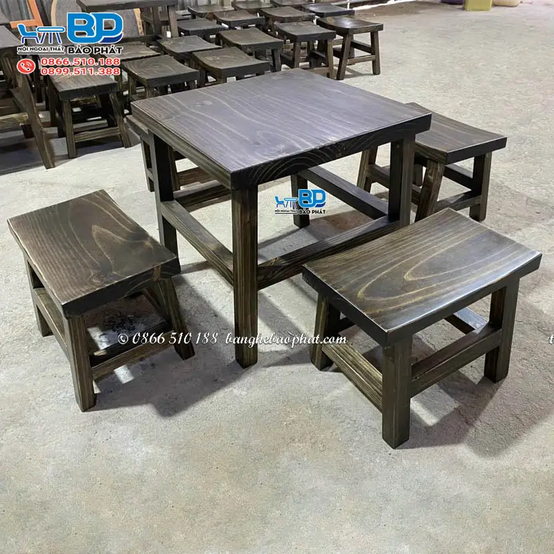 Ghế cafe thấp cần được bố trí phù hợp với không gian