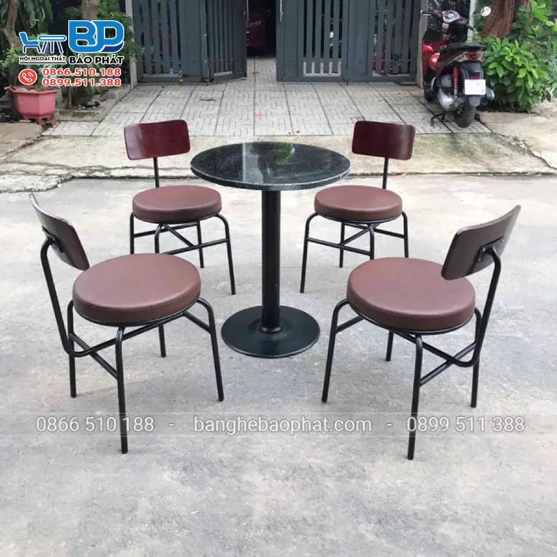 Không gian thêm phần cá tính với màu bàn ghế quán trà sữa phong cách Industrial