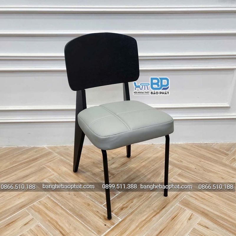 Ưu điểm của bộ bàn ghế cafe sắt nệm BGSNBPSK058