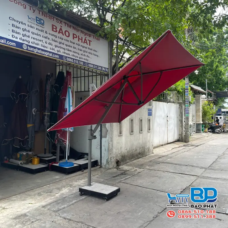 Dịch Vụ Thay Bạt Dù Lệch Tâm Nghiêng 2.5m Uy Tín, Giá Rẻ 7 Bạt dù lệch tâm nghiêng 2.5m có thể bị hư hỏng, phai màu dưới tác động của thời tiết