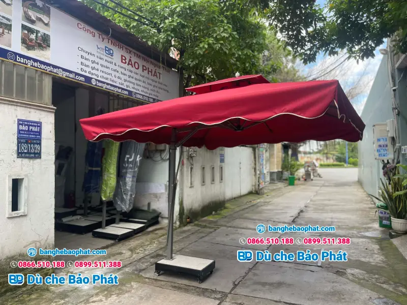 Dịch vụ thay bạt dù lệch tâm vuông 3m x 3m được thực hiện nhanh chóng