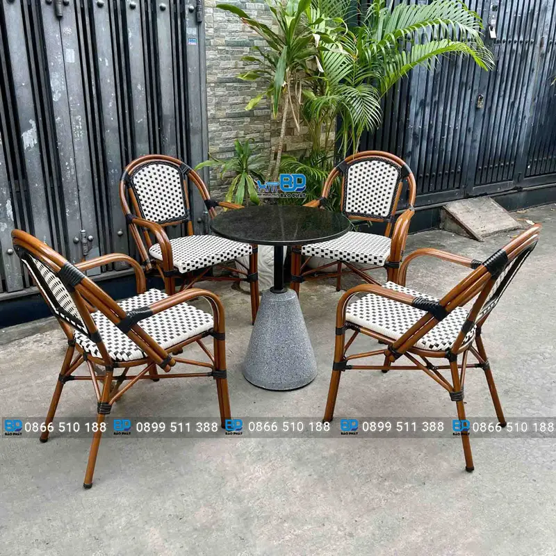 Nên xác định diện tích không gian trước khi chọn lựa bàn ghế