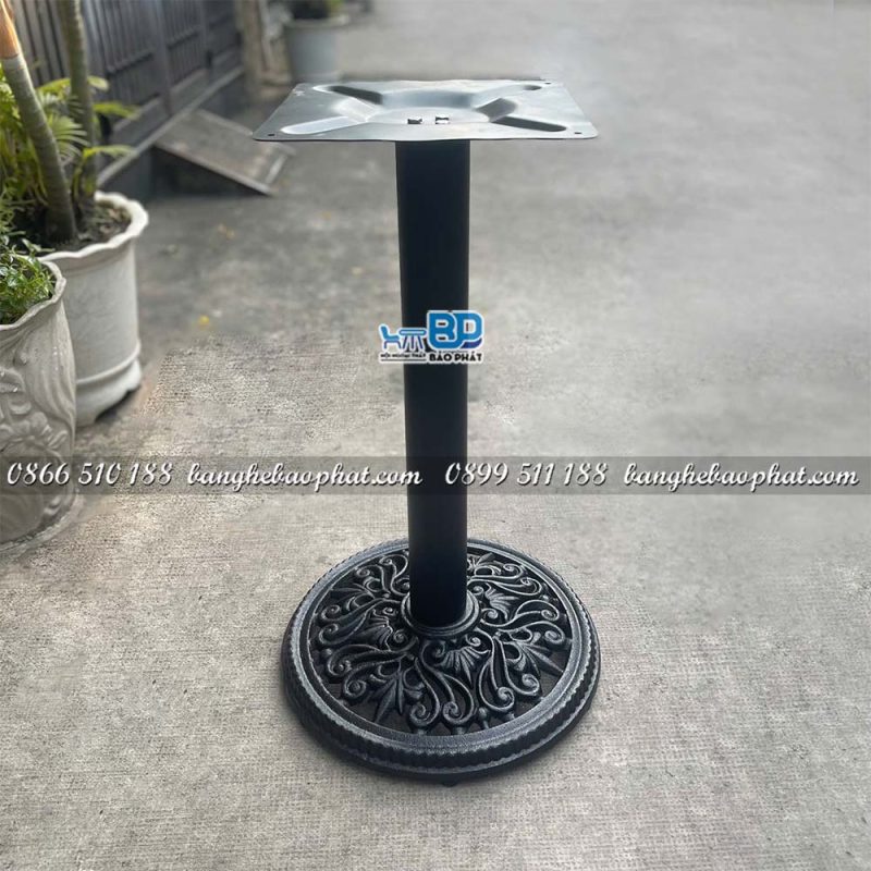 Bàn Cafe Chân Gang Đúc Hoa Văn Mặt Gỗ Cạnh Dày 34mm 14 Chân bàn cafe chân gang đúc hoa văn mặt gỗ cạnh dày 34mm