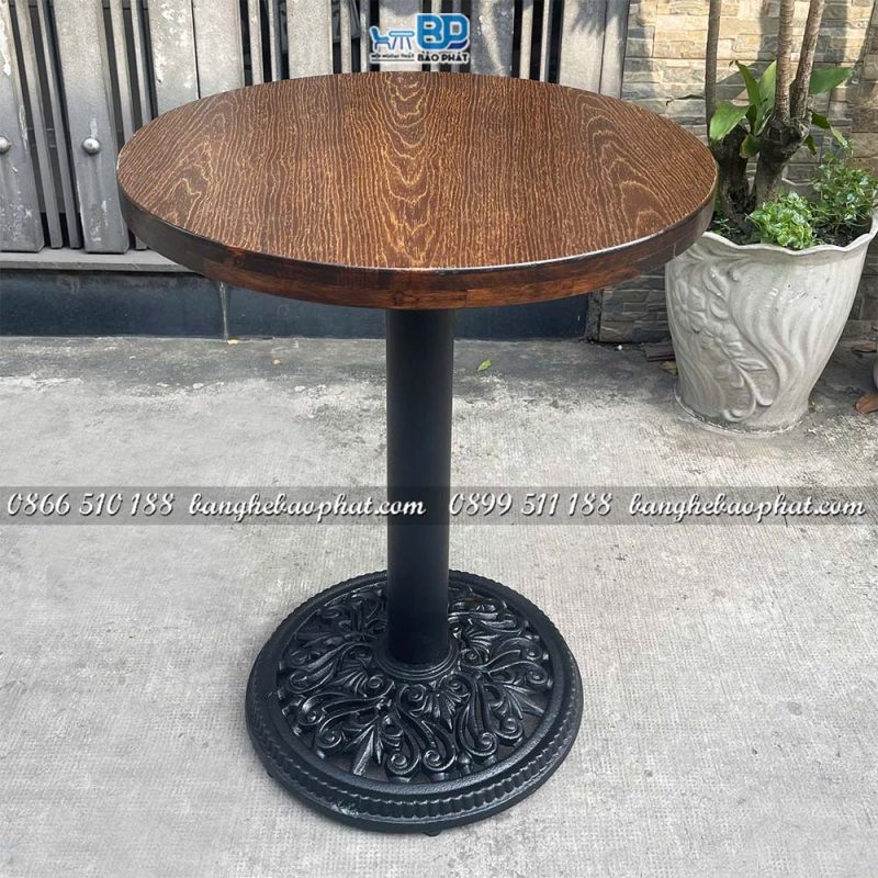 Bàn Cafe Chân Gang Đúc Hoa Văn Mặt Gỗ Cạnh Dày 34mm 12 Bàn cafe chân gang đúc hoa văn mặt gỗ cạnh dày 34mm