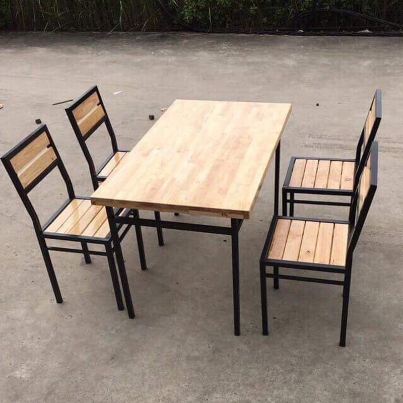 Bàn ghế quán ăn chân sắt mặt gỗ hiện đại