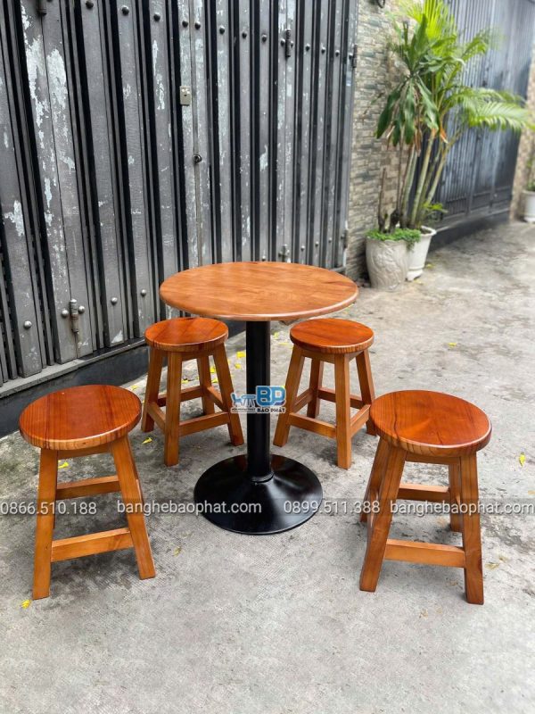 Bàn ghế quán ăn gỗ thông giá rẻ