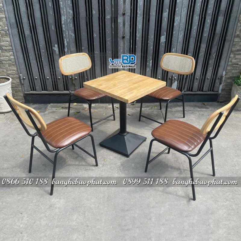 Bộ ghế sắt nệm cafe lotte lưng mây 12 Bộ ghế sắt nệm cafe lotte lưng mây