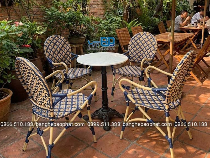 Ứng dụng nhựa PE dùng làm bàn ghế cao cấp