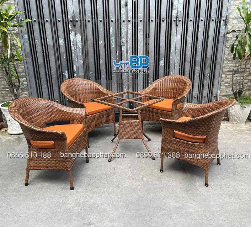 Bàn ghế nhựa giả mây có mức giá hợp lý