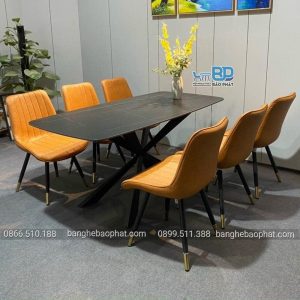 Bàn ghế phòng ăn sắt nệm ghế loft sọc