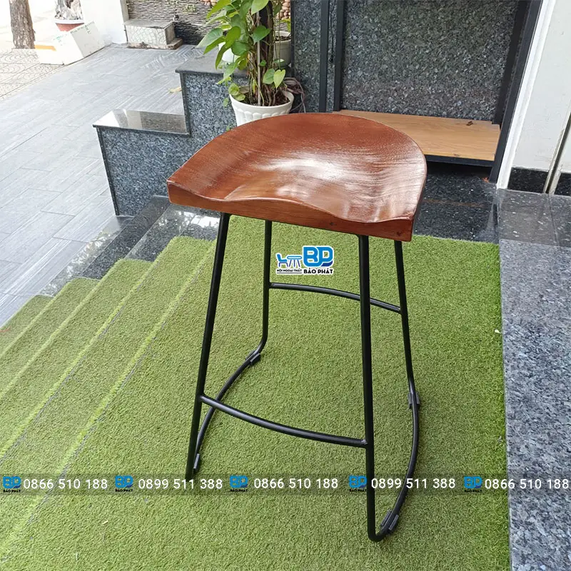 Ghế bar chân sắt gỗ mặt gỗ lõm