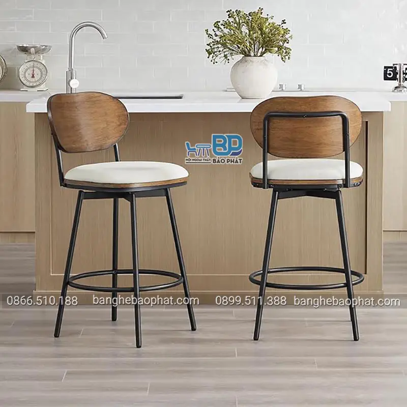 Ghế quầy bar gỗ nệm có mâm xoay ST2026