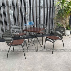 Bộ Bàn Ghế Sắt 1326 Chân Cong Màu Xám Nệm Nâu