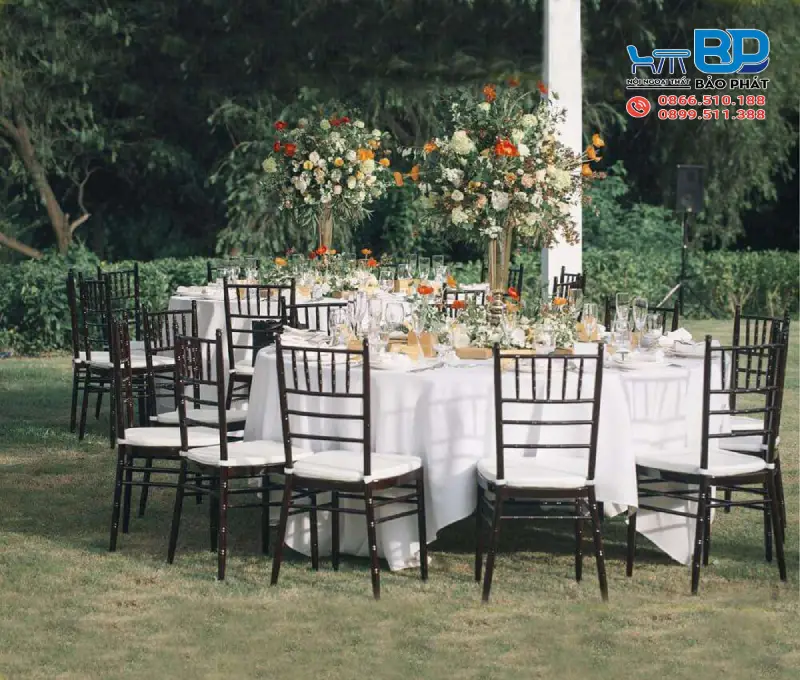 Ghế Tiffany Là Gì? Đặc Điểm, Ứng Dụng Và Cách Lựa Chọn Ghế Chuẩn Đẹp 7 Ghế Tiffany ngày càng được ứng dụng trong nhiều không gian