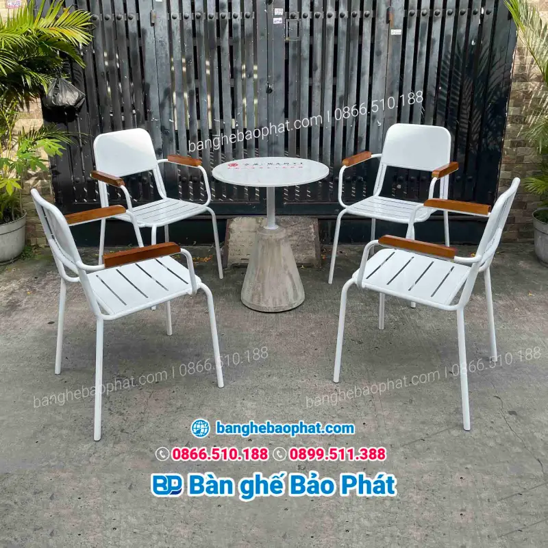 Thiết kế không gian ngoài trời cho quán trà sữa: Chọn bàn ghế sao cho bền đẹp?